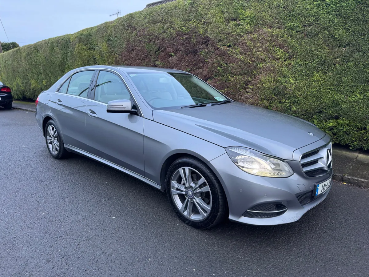 Mercedes e220cdi   1 owner low mileage - Image 2