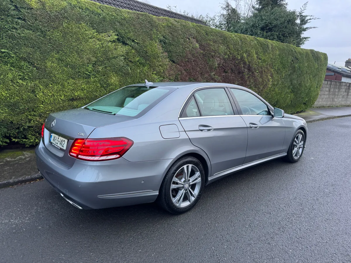 Mercedes e220cdi   1 owner low mileage - Image 3