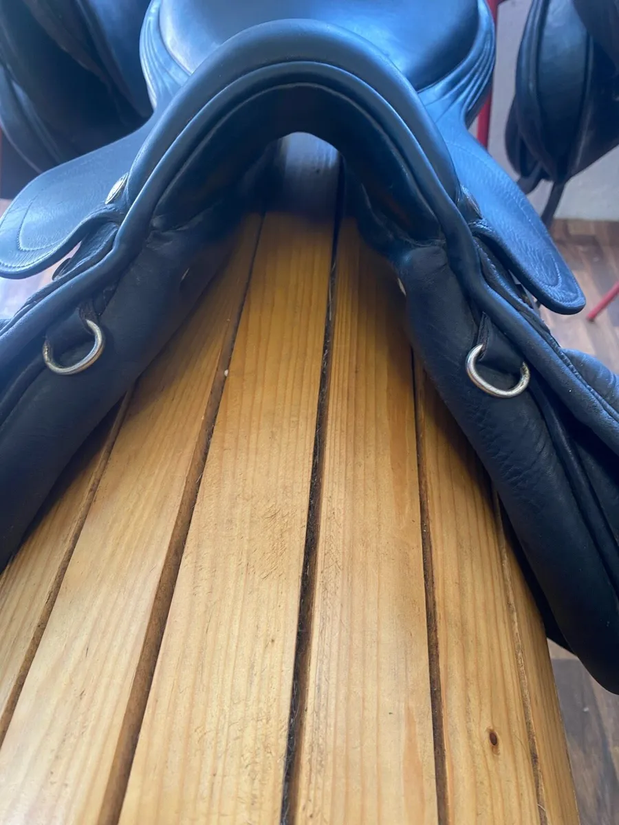 16.5 Pessoa jumping Leather saddle - Image 3