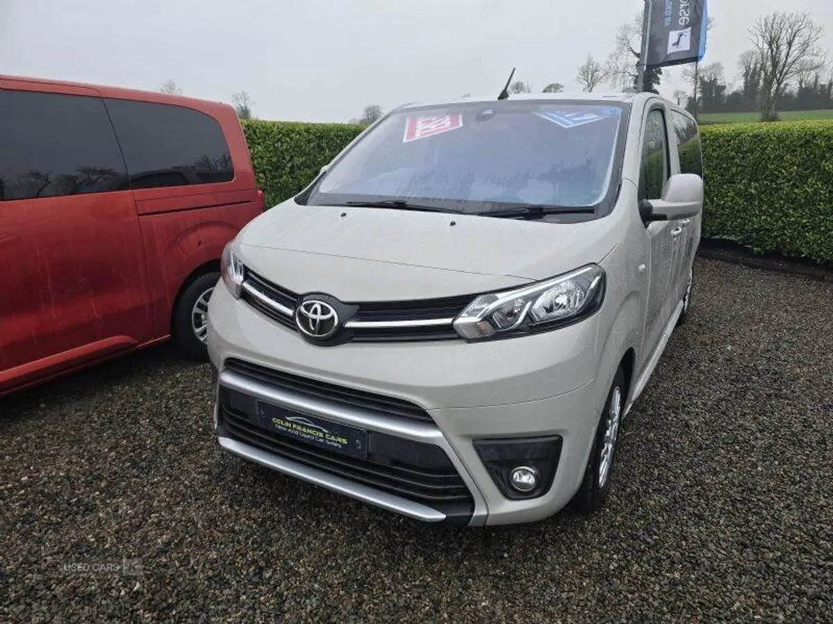 Toyota Proace Shuttle Medium - Image 1