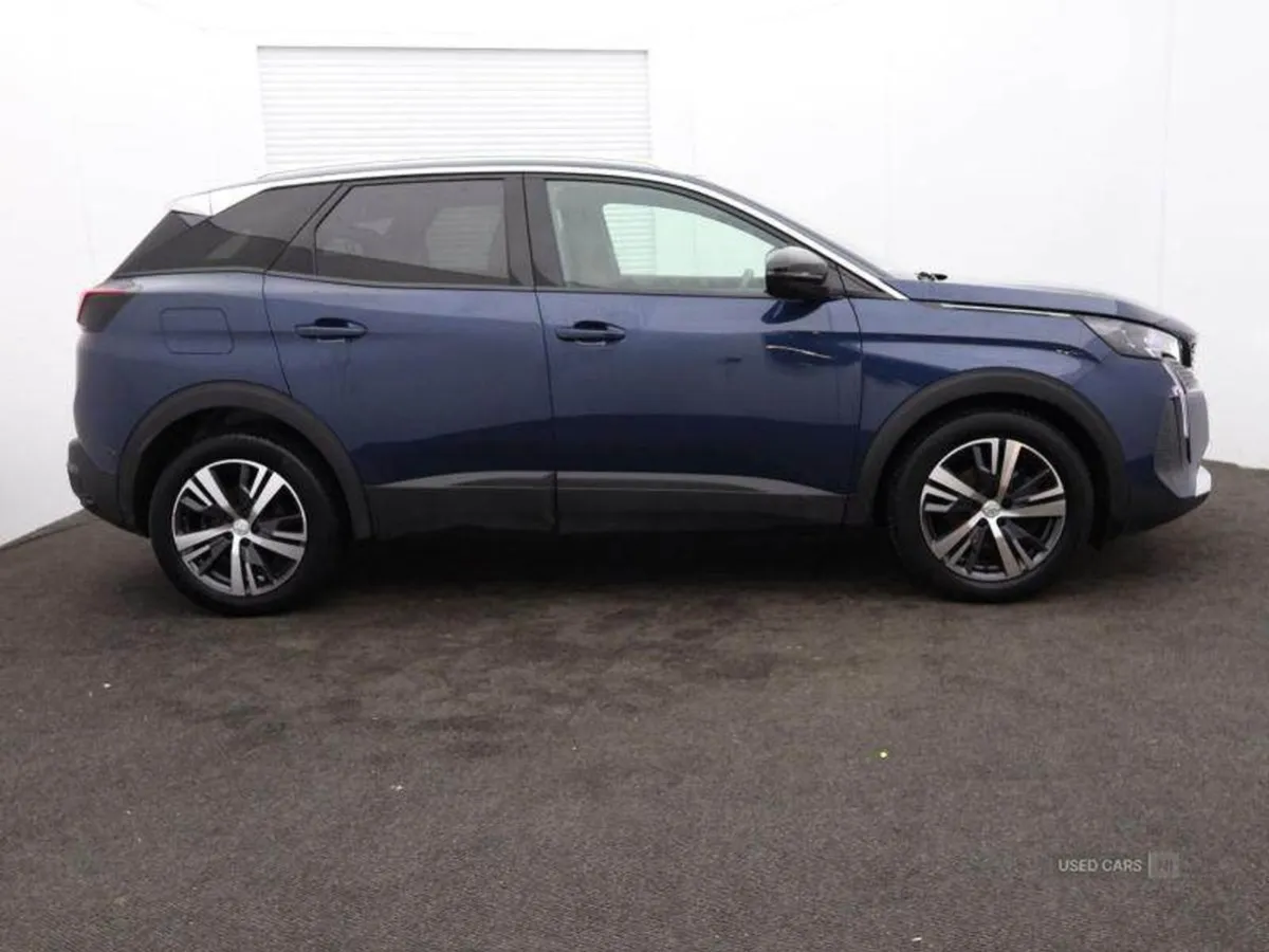 Peugeot 3008 Diesel Estate - Image 3