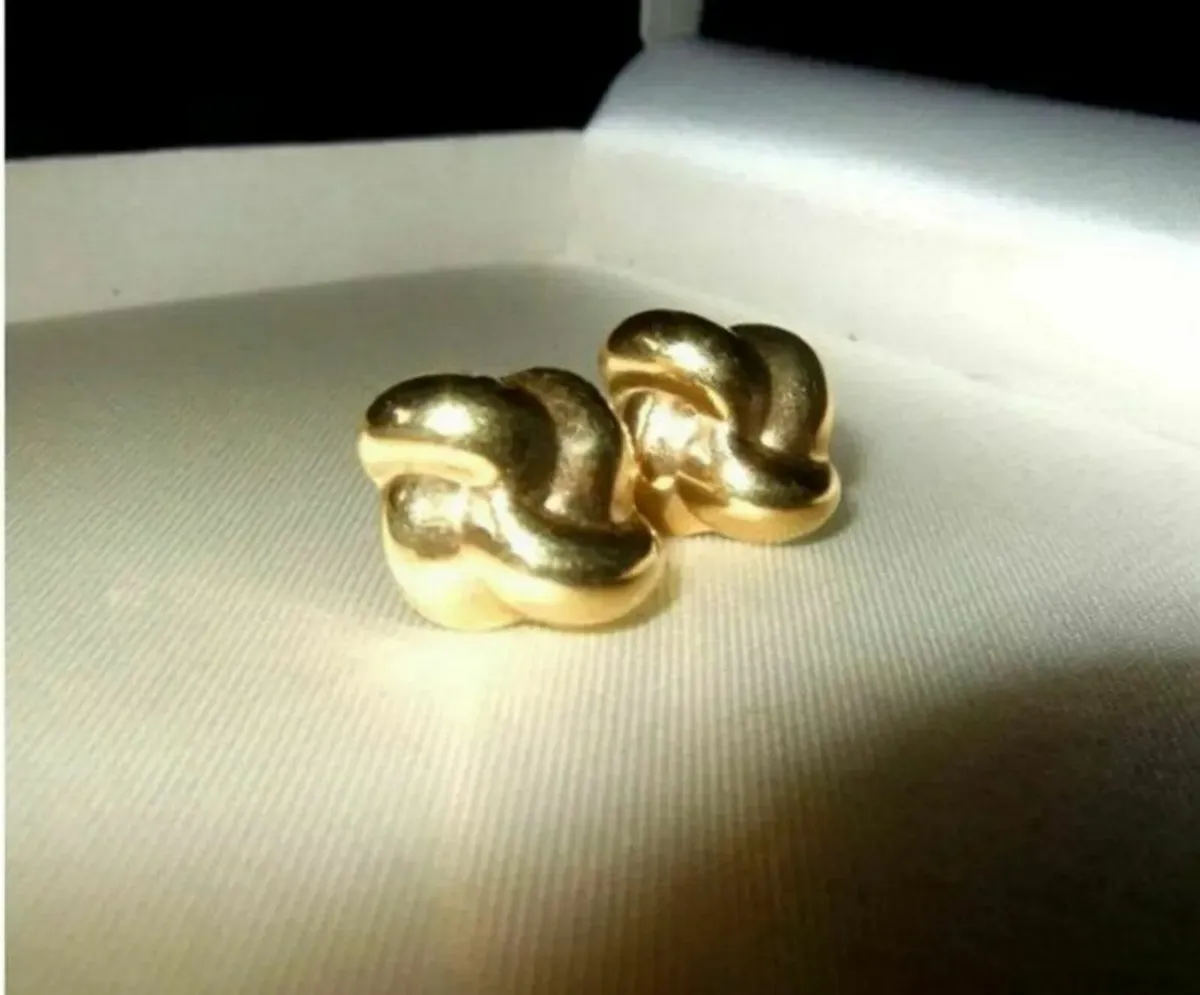 Vintage 9ct Gold Chunky Knot Earrings - Image 3