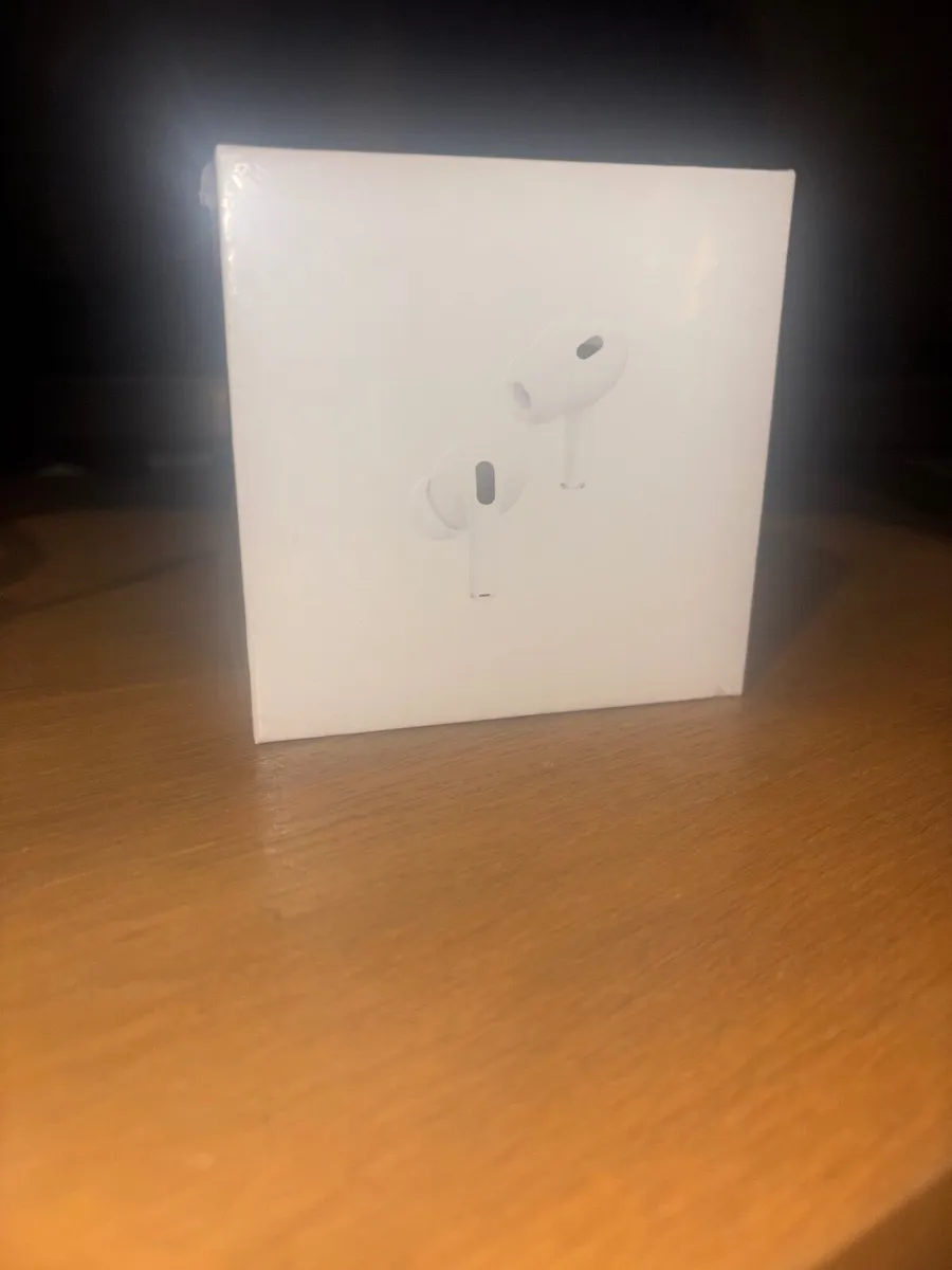 AirPods - Image 2