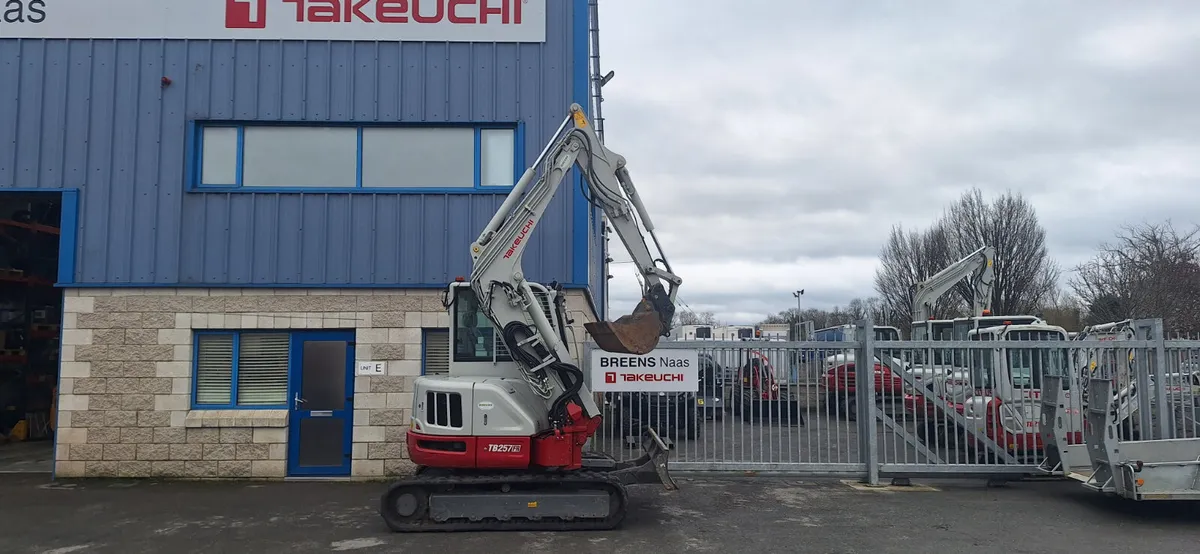 Takeuchi TB257FR - Image 2