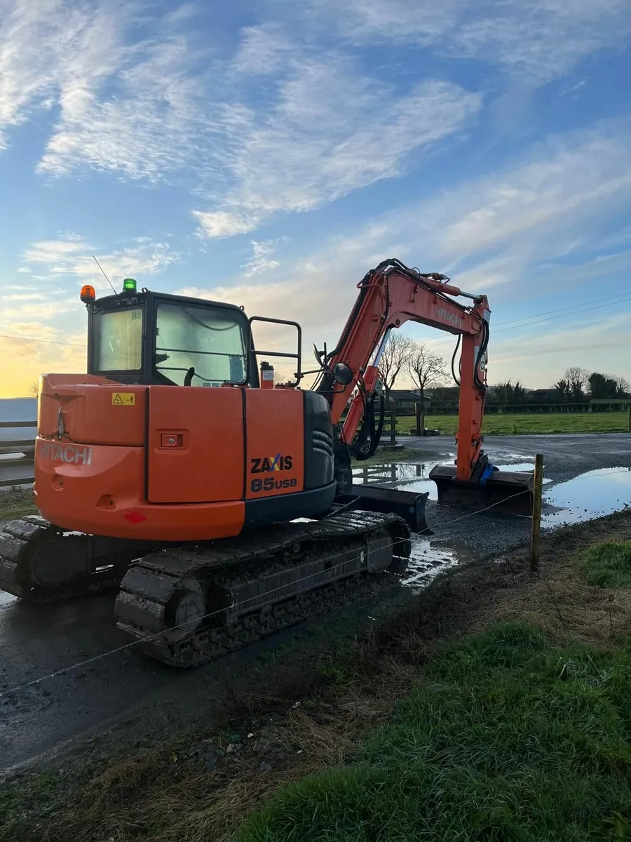 HITACHI ZAXIS 85-6 - Image 4