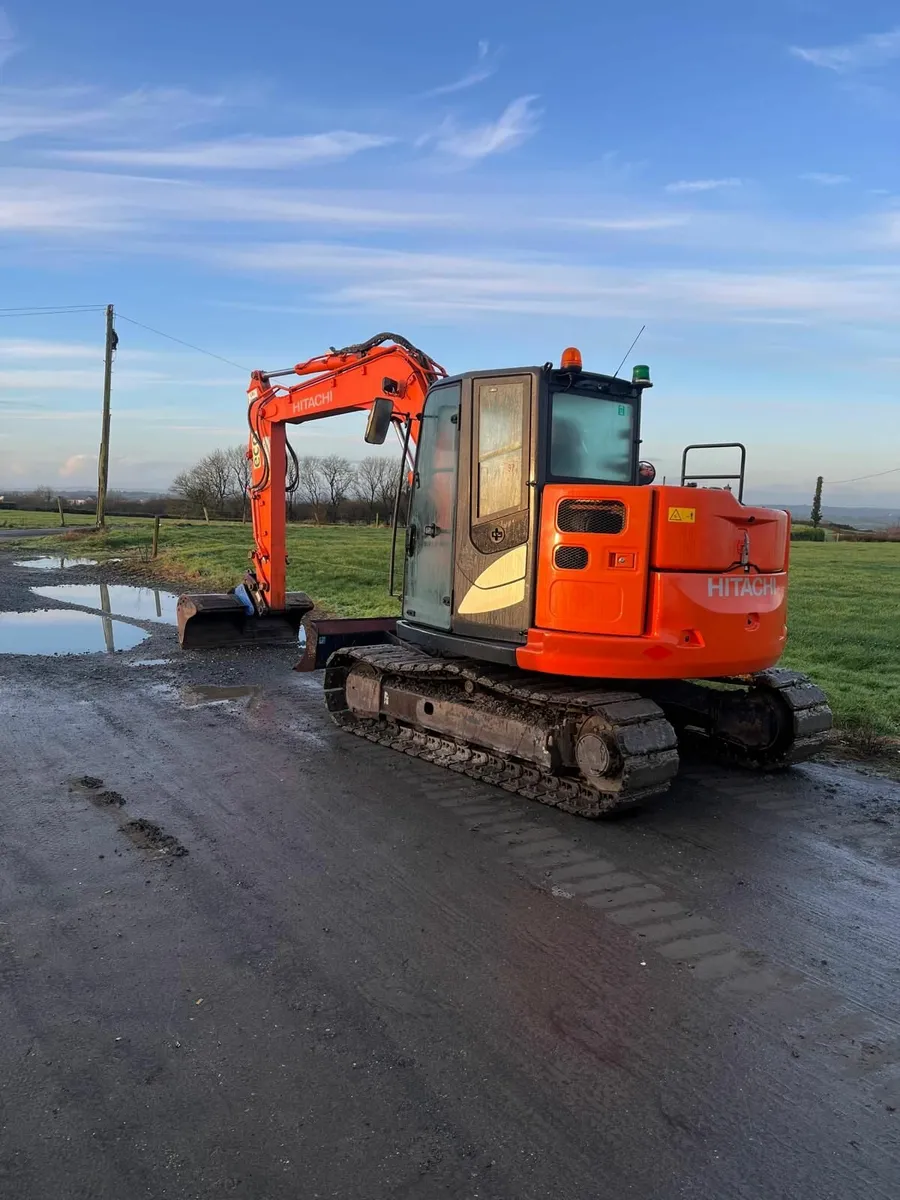 HITACHI ZAXIS 85-6 - Image 2