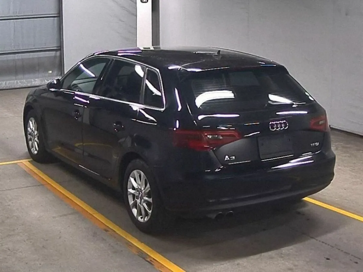 Audi A3 1.4 TFSI - FULL BLACK LEATHER UPHOLSTERY - - Image 2