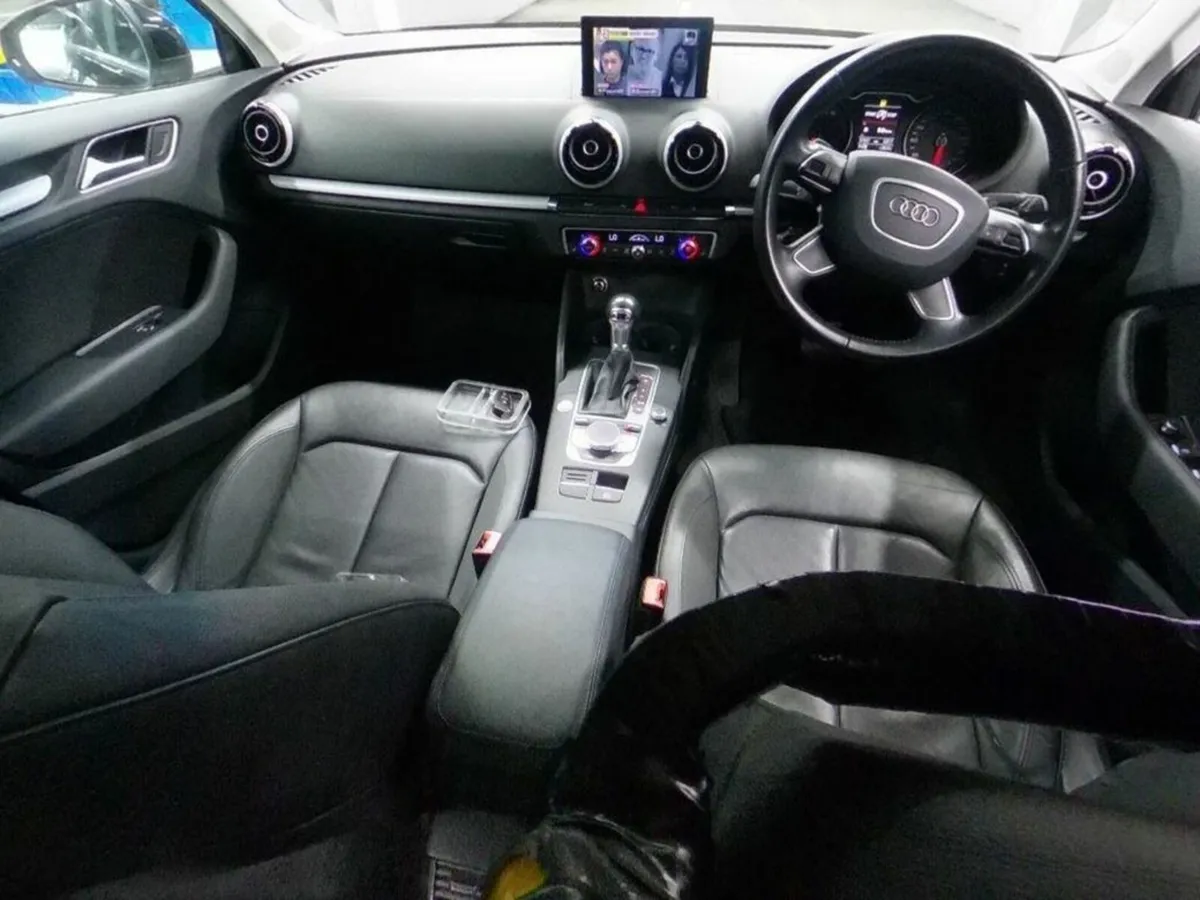 Audi A3 1.4 TFSI - FULL BLACK LEATHER UPHOLSTERY - - Image 3