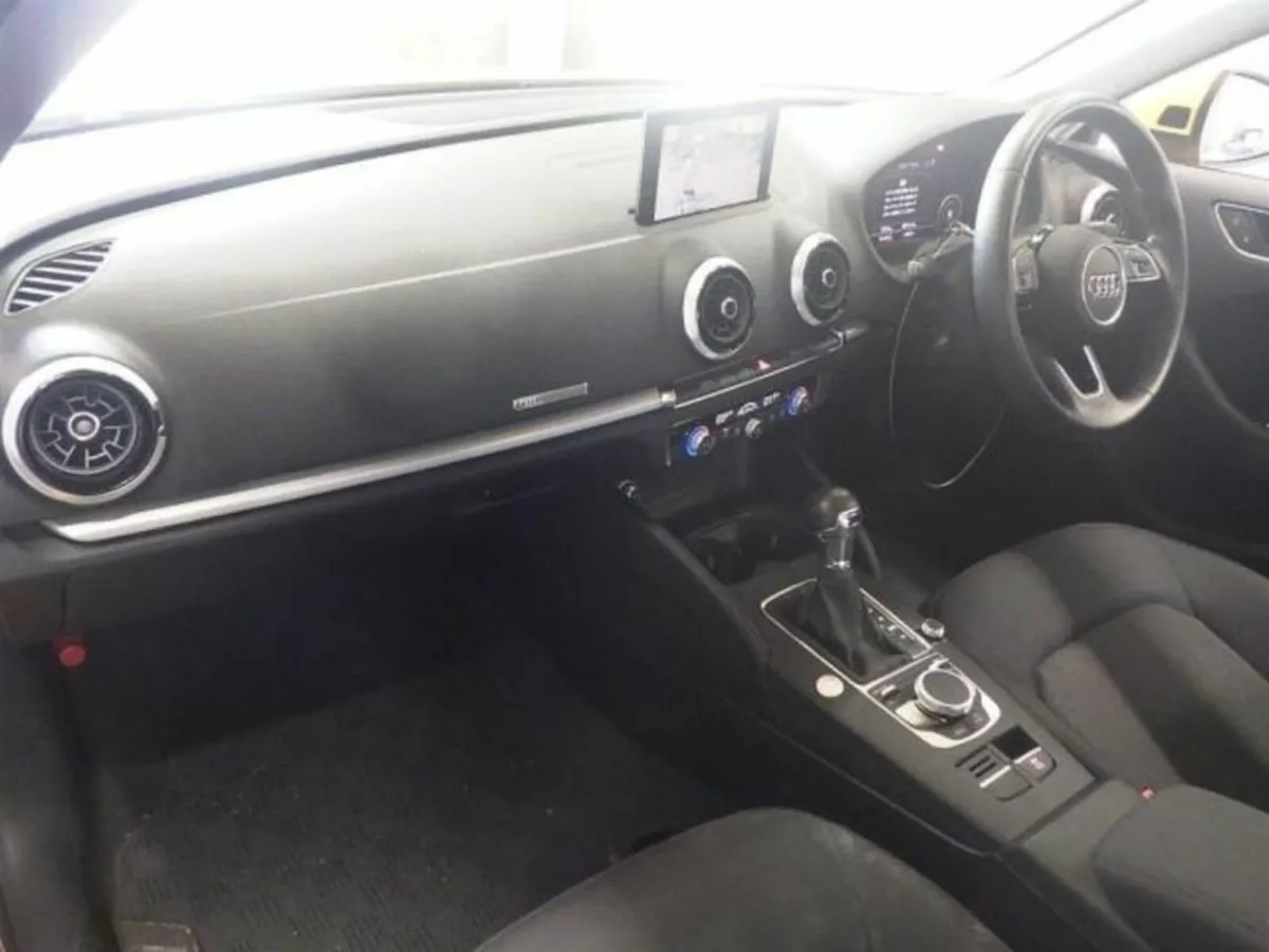 Audi A3 1.4 TFSI - FACTORY ALLOYS - REVERSE CAMERA - Image 3