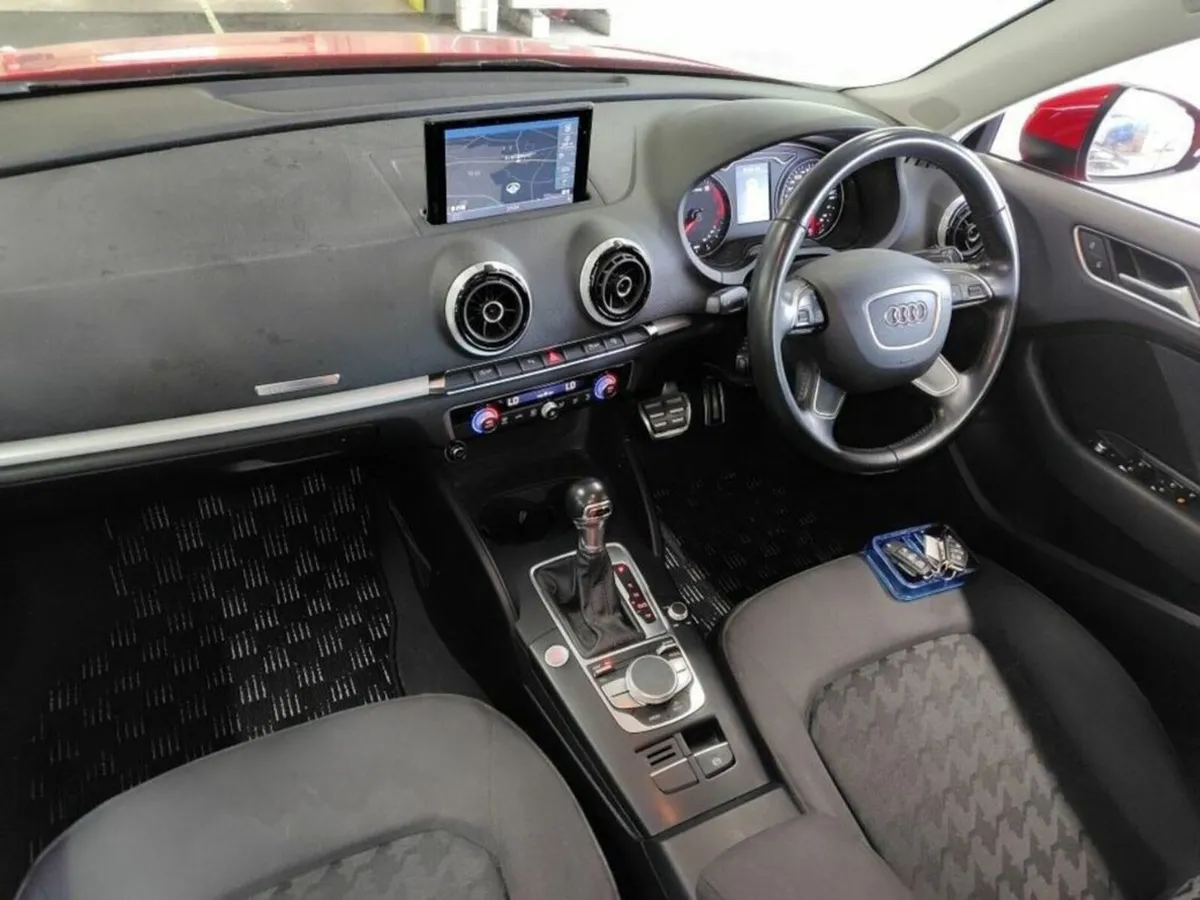Audi A3 1.4 TFSI - PADDLE SHIFT - REVERSE CAMERA - - Image 3