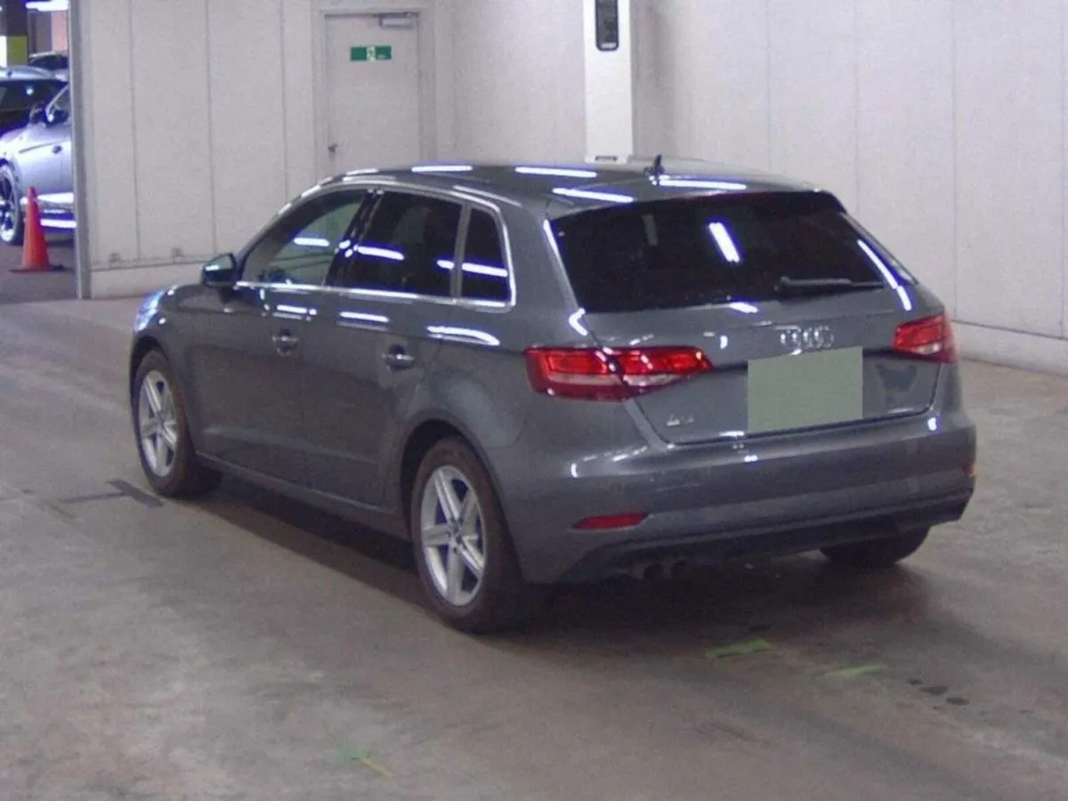 Audi A3 1.4 TFSI - FACTORY ALLOYS - REVERSE CAMERA - Image 2