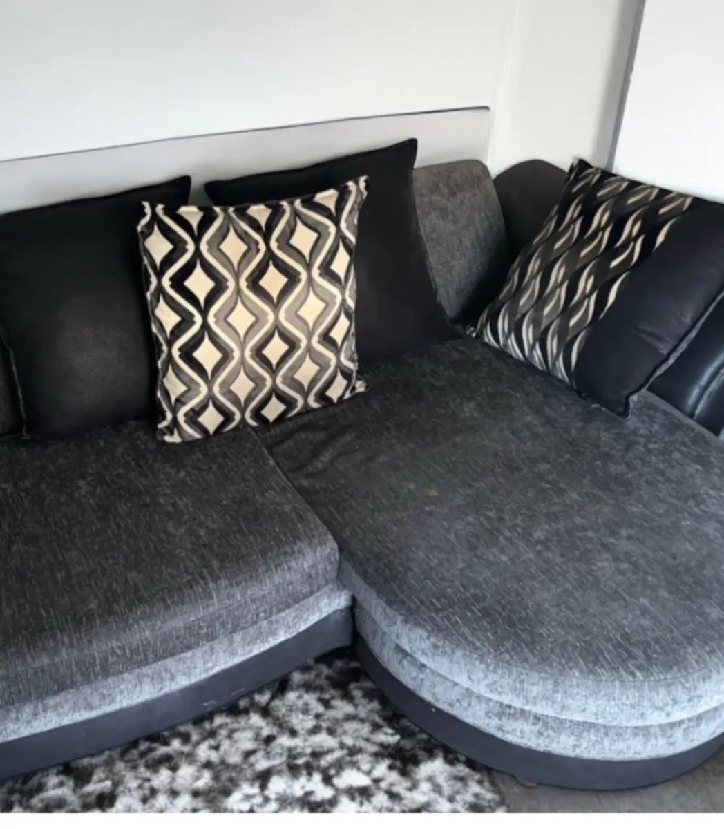 Dfs sofa - Image 4