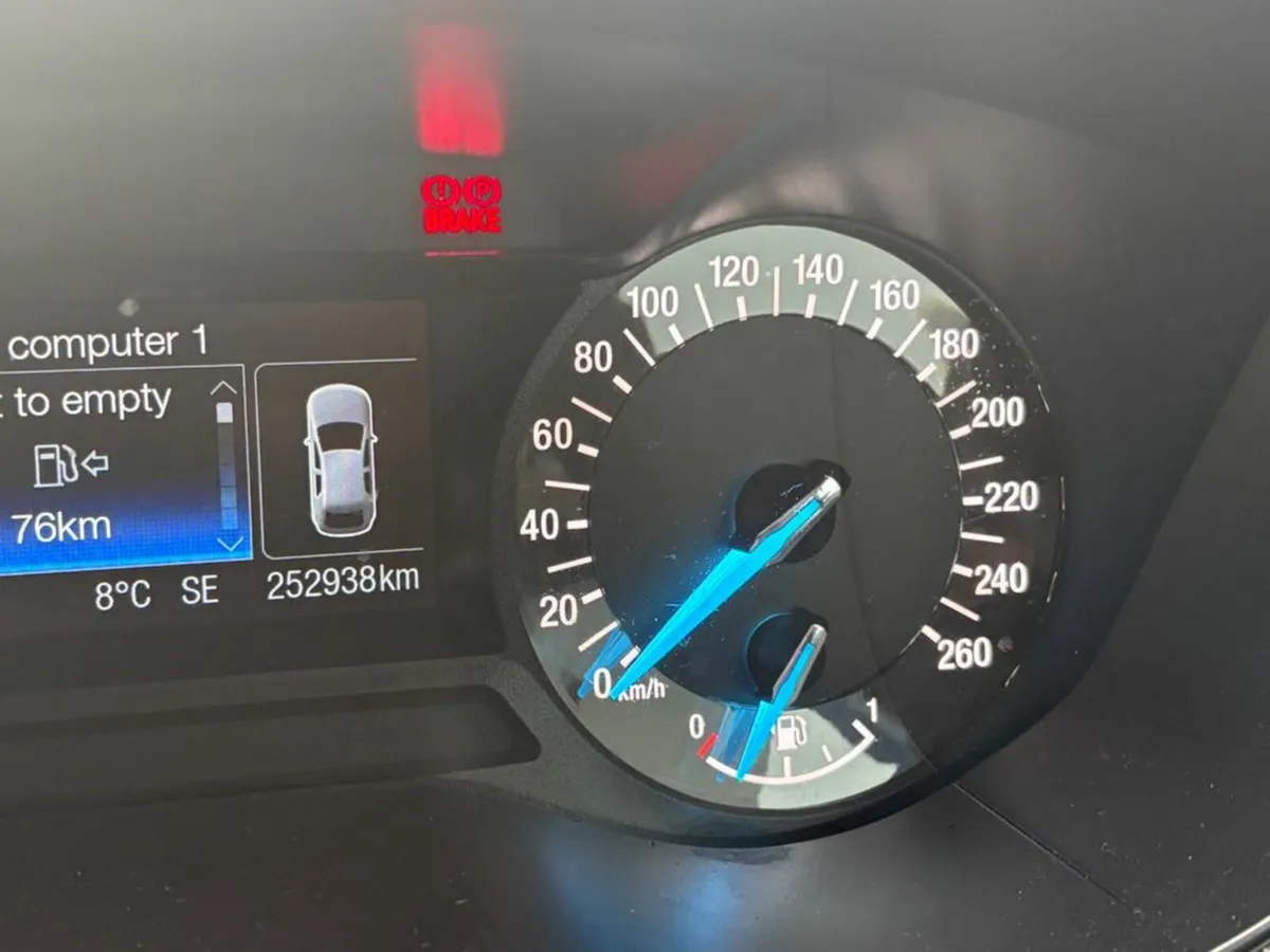 Ford Mondeo 1.6 TD 115 Zetec €9999 - Image 3