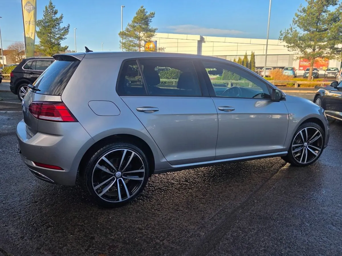 Volkswagen Golf SE NAV BMT 150PS 5DR - Image 4
