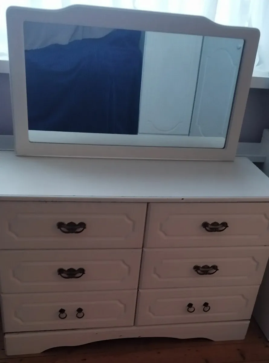 *Reduced Chest of 6 drawers Dungarvan area Wat - Image 1