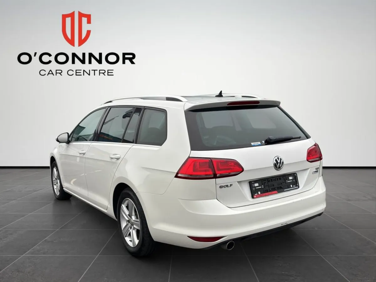 Volkswagen Golf “Carries everything… except drama. - Image 3