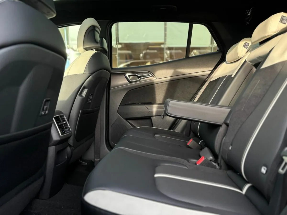 Kia Sportage 1.6 Diesel GT Line - Image 4
