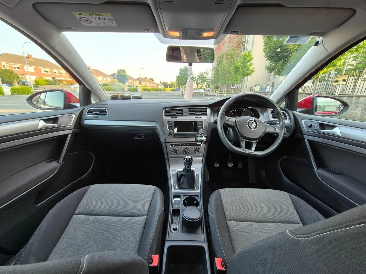 Volkswagen Golf 2014 - Image 2