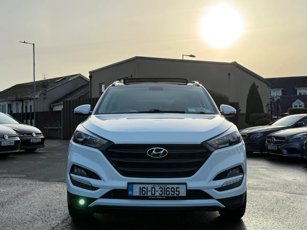 Hyundai Tucson 1.7 DIESEL PREMIUM *LOW KMS & HUGE - Image 2