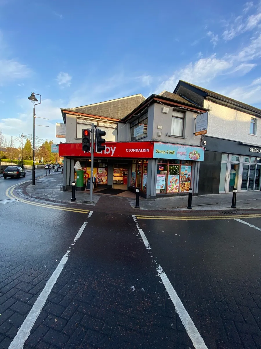 Retail shop +hot&cold Dali and icecream shop - Image 1