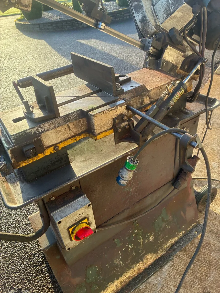Steel bandsaw single phase (220v) - Image 1