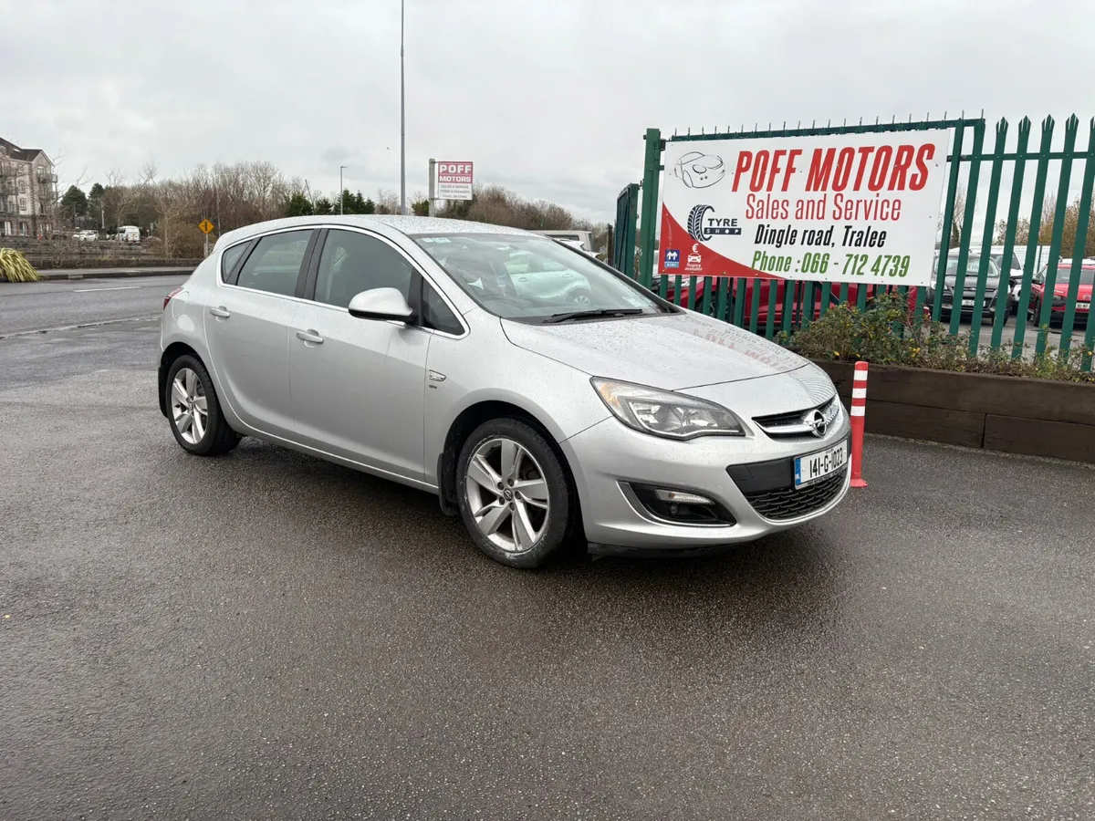 Opel Astra 2014 - Image 1