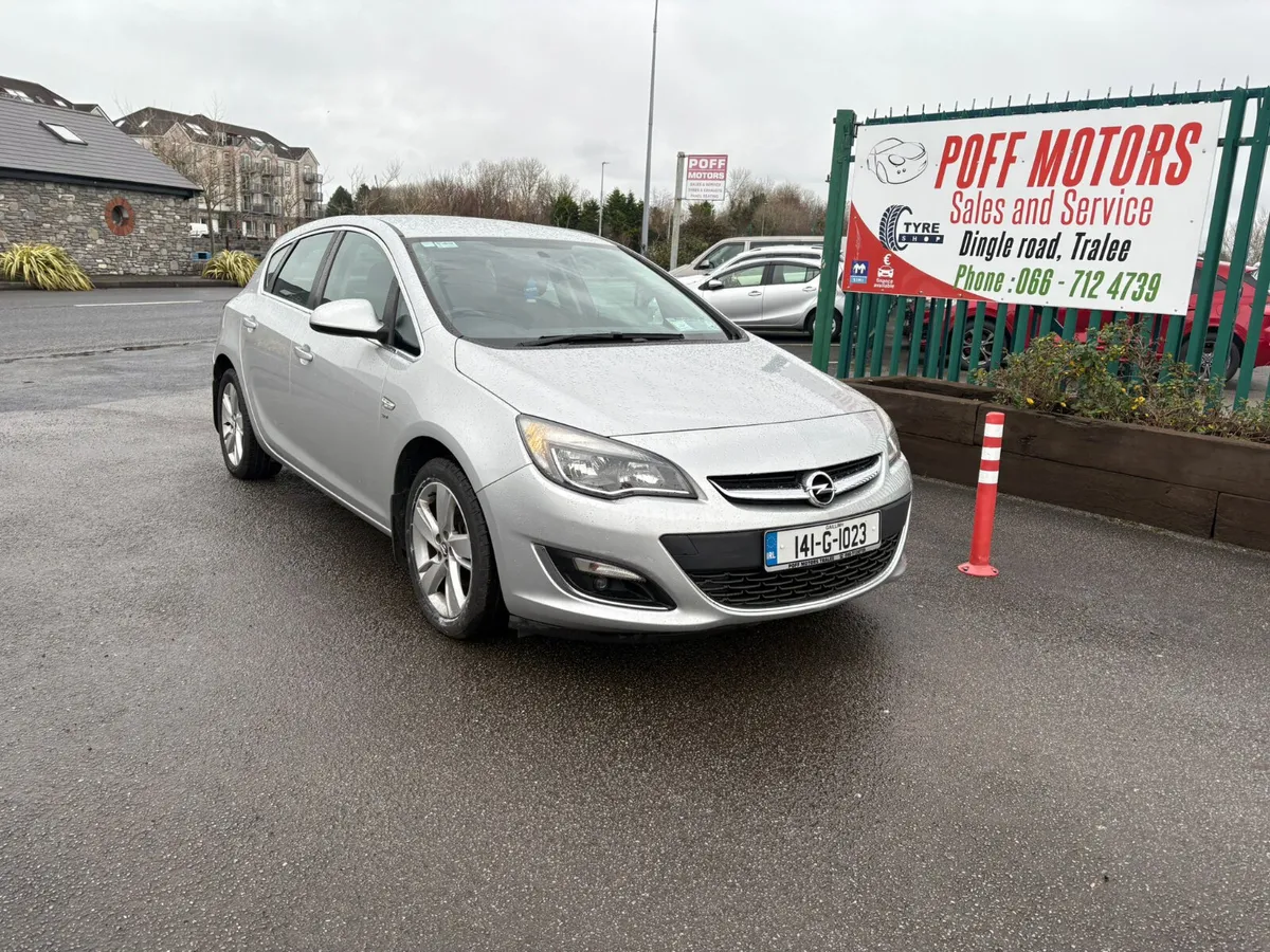 Opel Astra 2014 - Image 2
