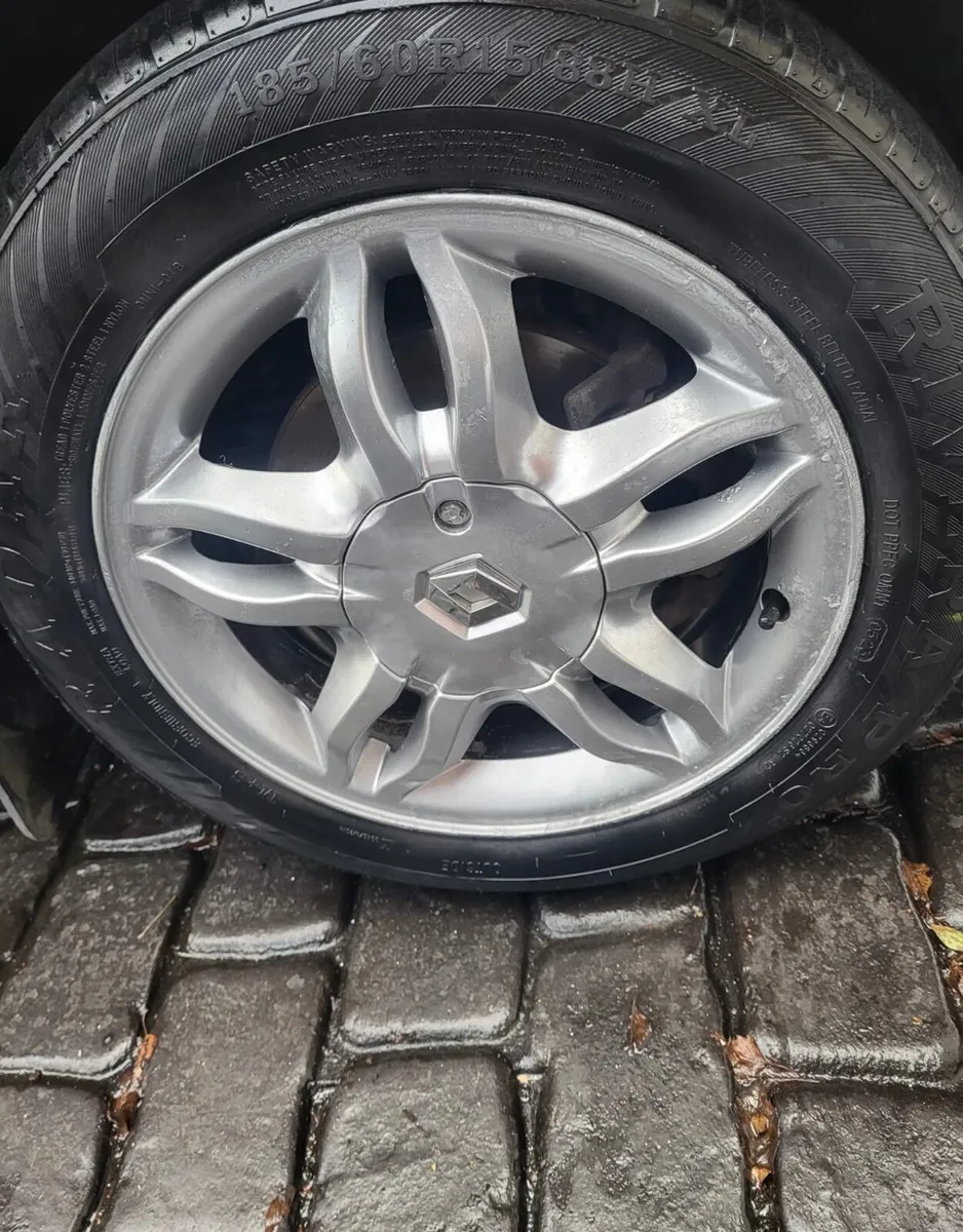 Renault Clio 2010 - Image 3