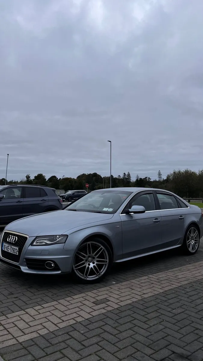 Audi A4 2010 - Image 2
