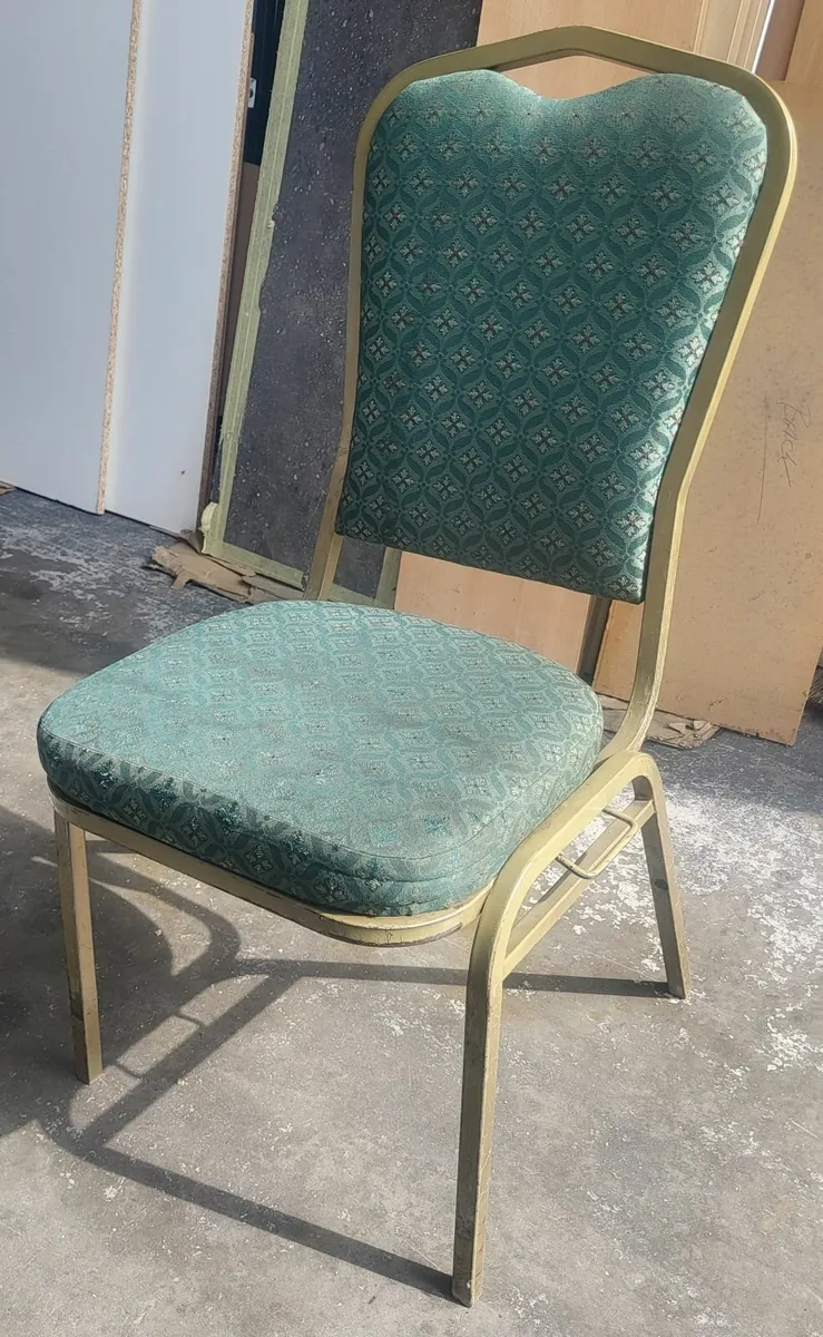 Banquet chairs - Image 1