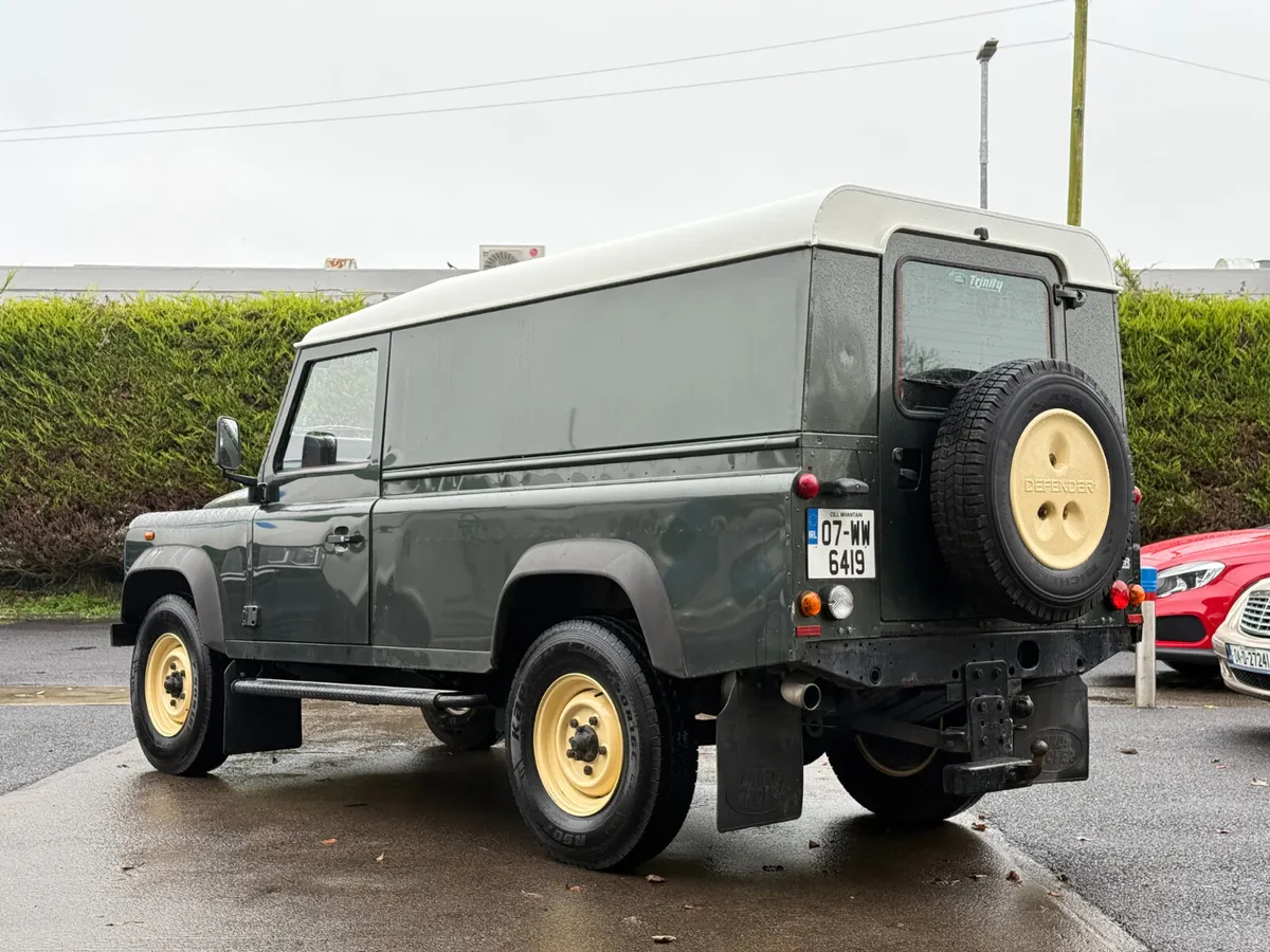 Land Rover Defender 2007 - Image 4