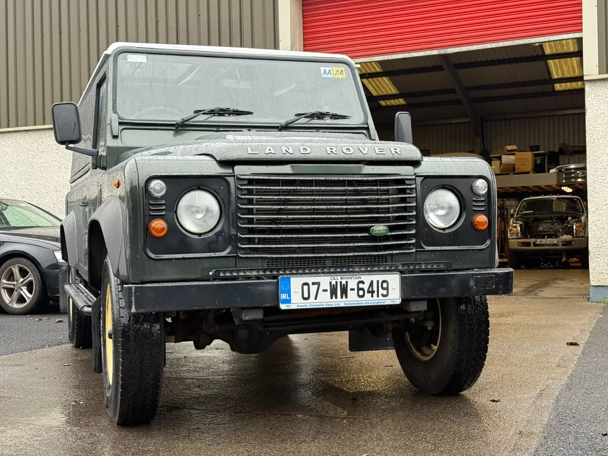 Land Rover Defender 2007 - Image 3