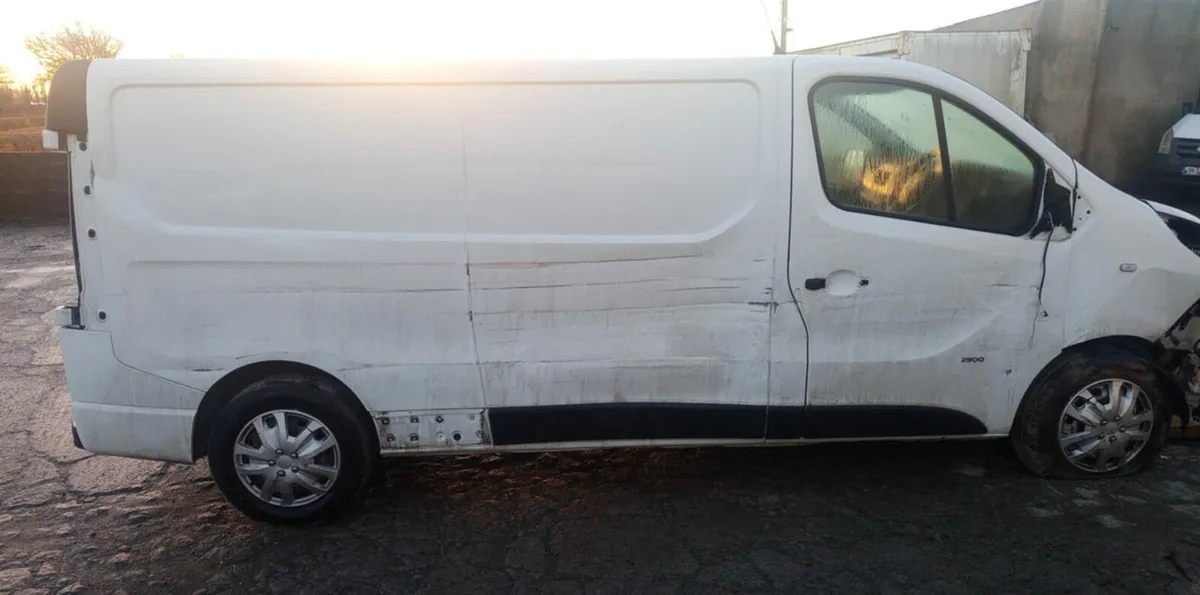 2016 VAUXHALL VIVARO 1.6 DIESEL FOR BREAKING! - Image 3