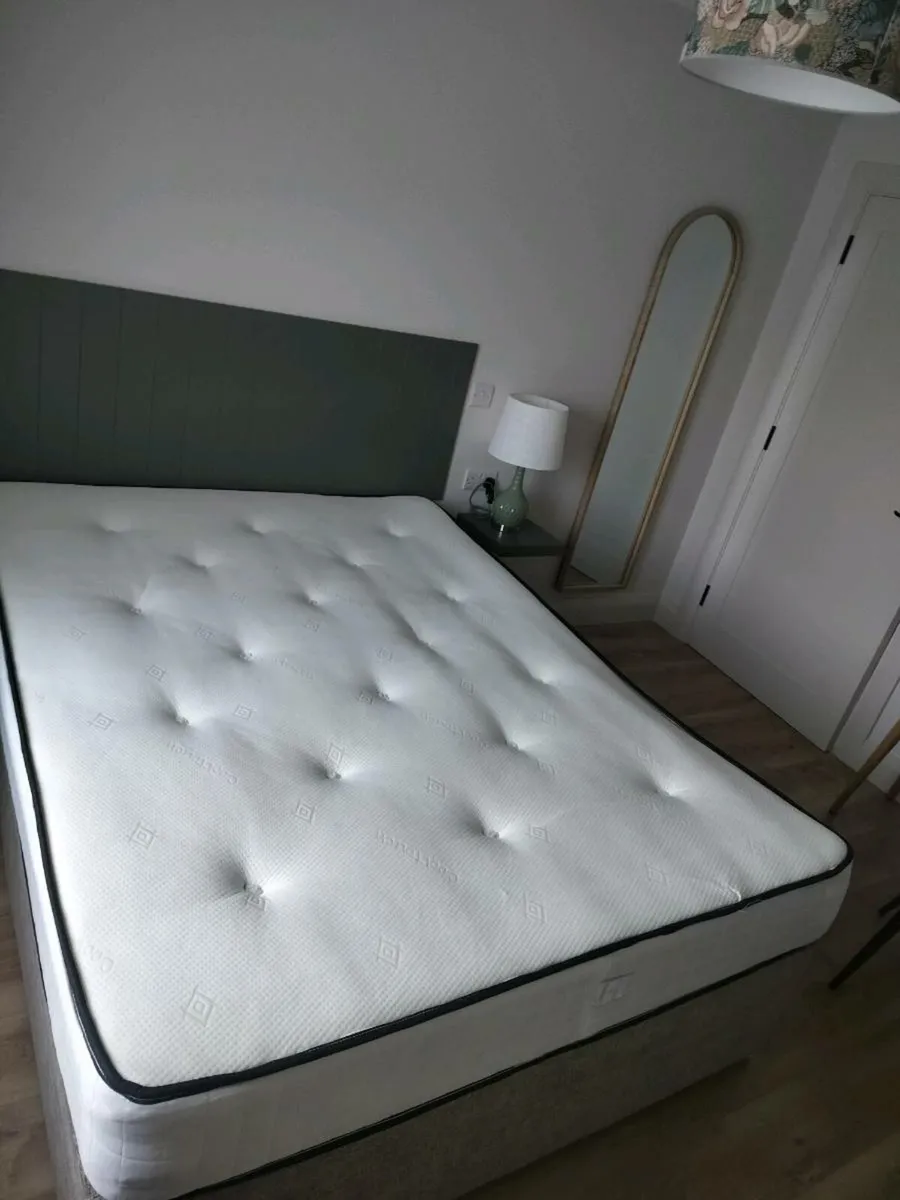 5 ft King Mattress - Image 1