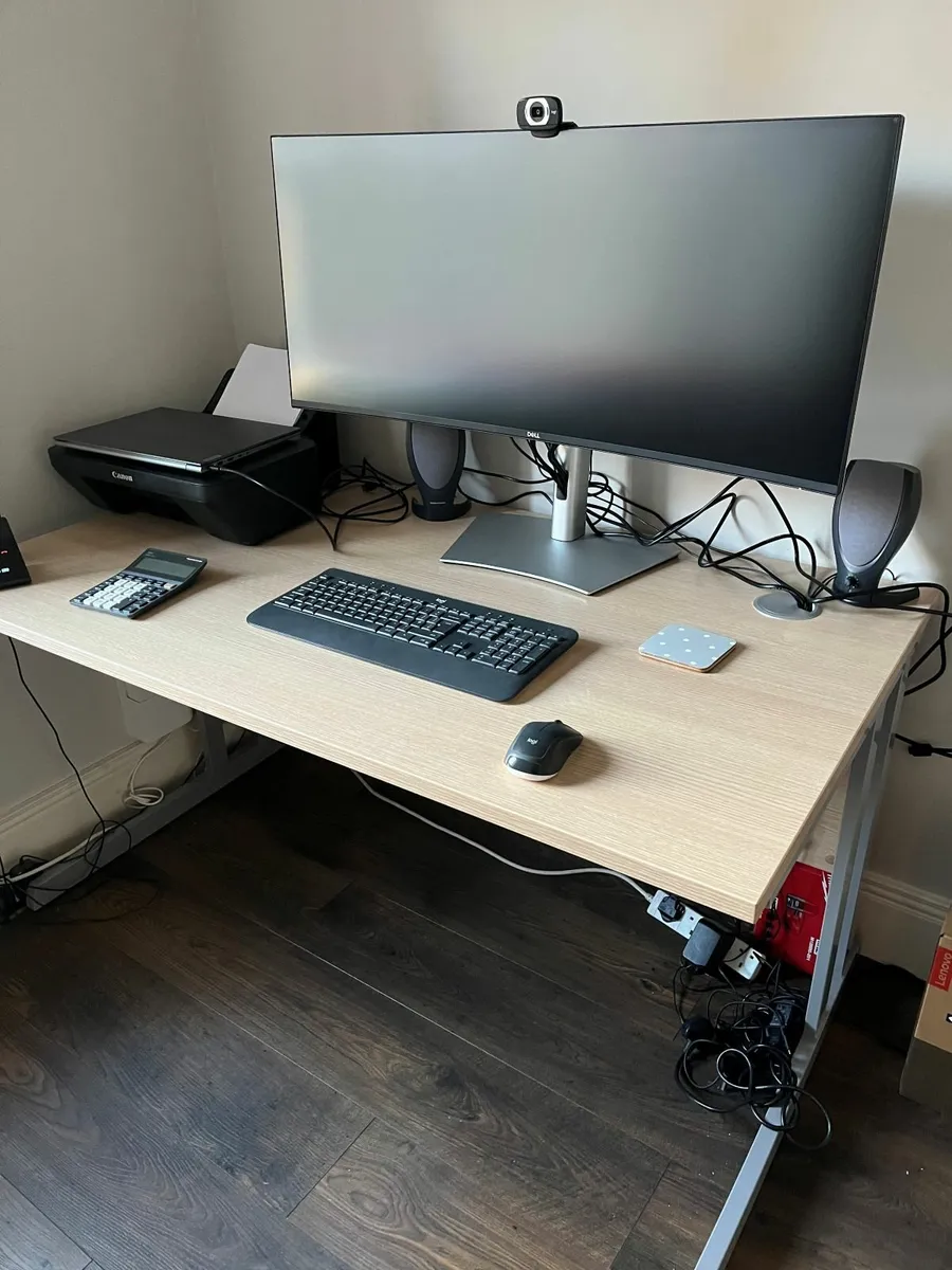 Office desk/table - Image 3