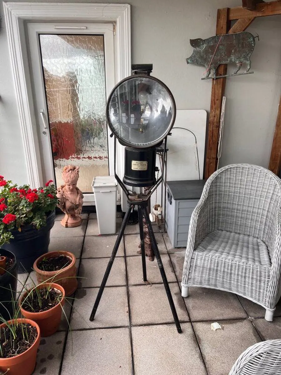 Vintage Tilly projector lamp - Image 1