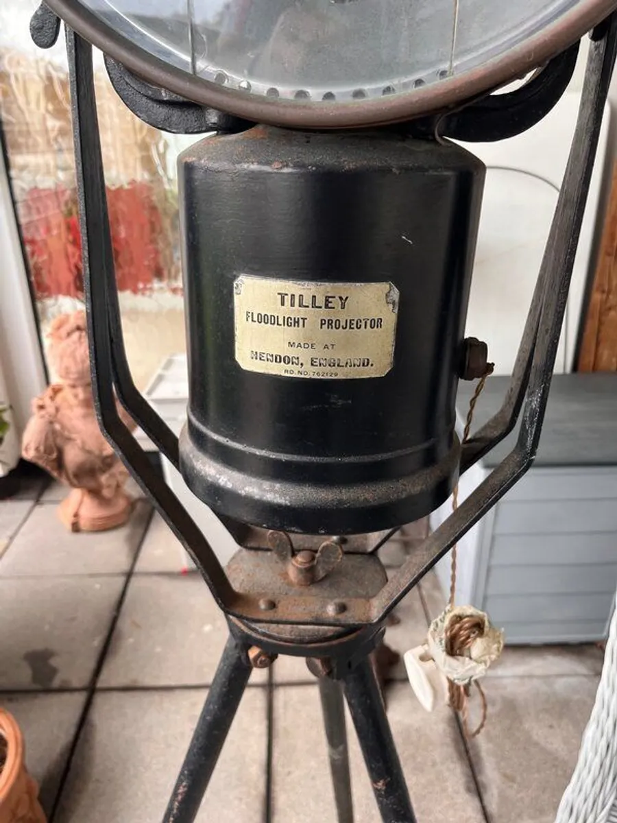 Vintage Tilly projector lamp - Image 2