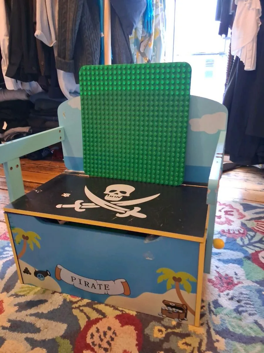 Duplo bundle with Pirate Storage box - Image 2