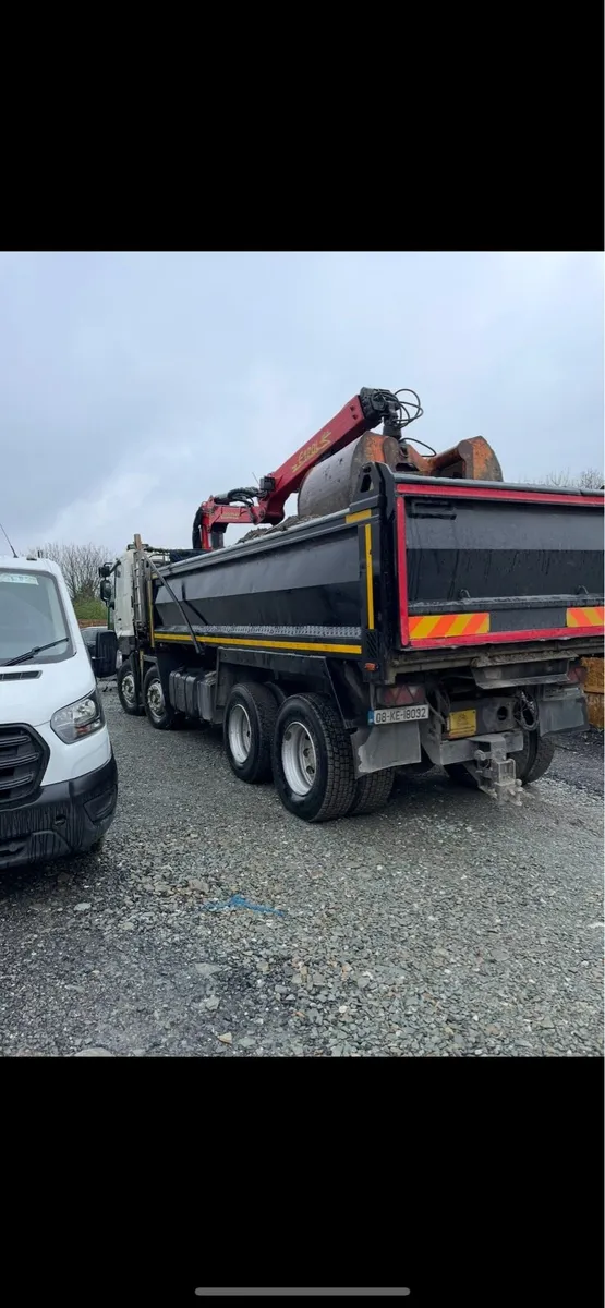 HINO Grab Truck (Tested 19/02/2026) - Image 3