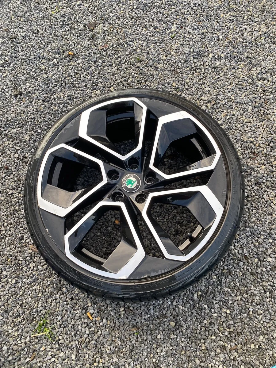 Skoda tyres and alloys - Image 4