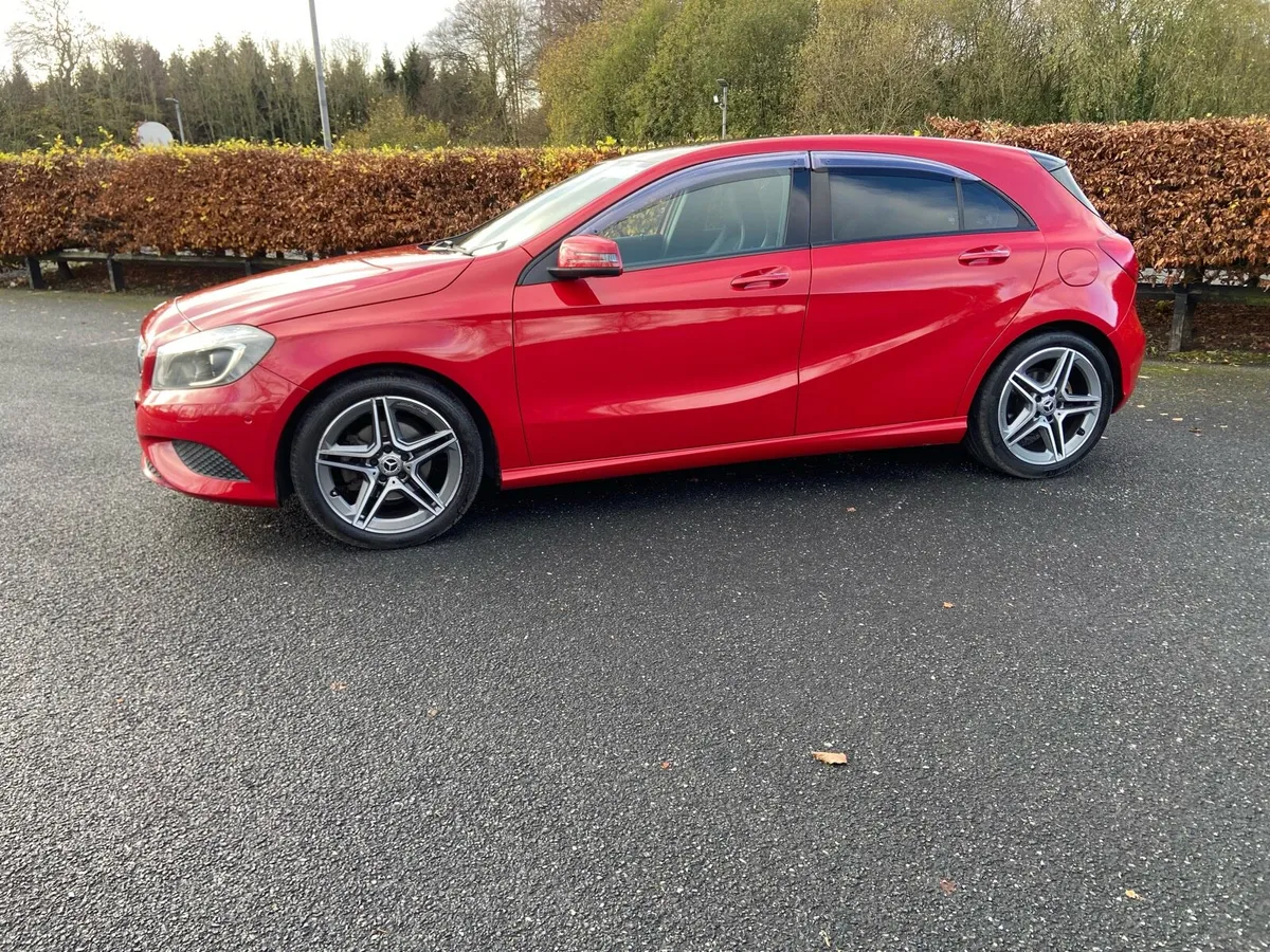 Mercedes A180 Auto // 2 Tone Red With Black Roof / - Image 3