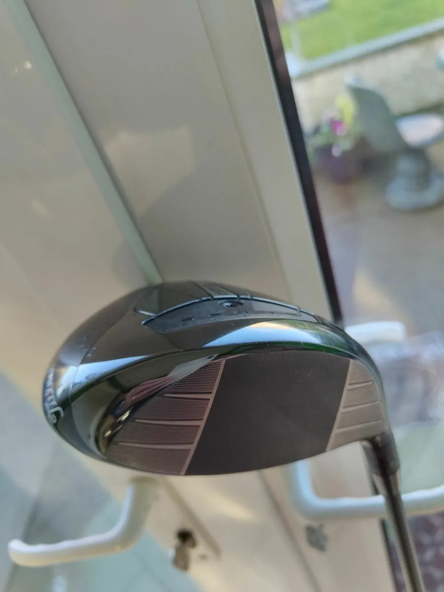 Left hand Titleist GT3 driver - Image 1