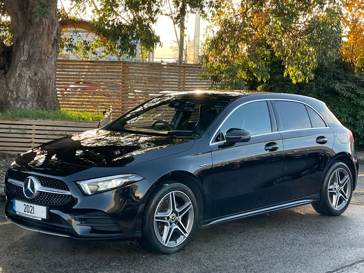 2021 Mercedes-Benz A250e.. AMG..2 keys - Image 3