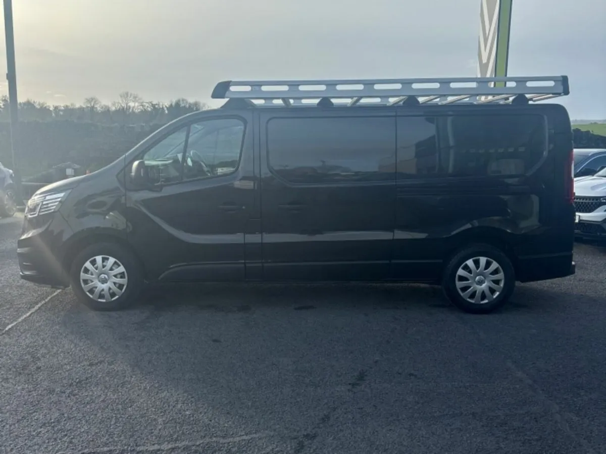 Renault Trafic 130BHP START ex vat price displayed - Image 4