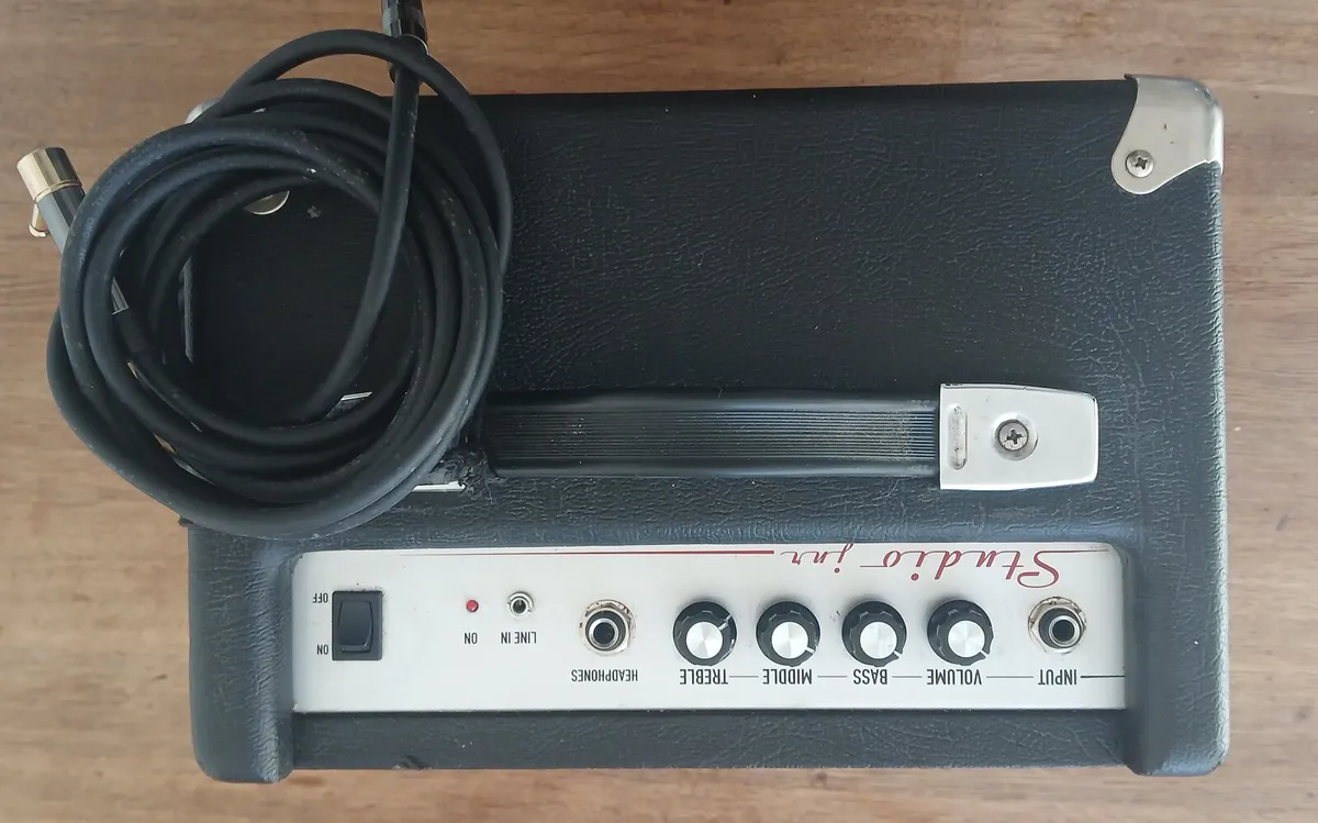 Bass Guitar Portable/Practice Amp - Image 4