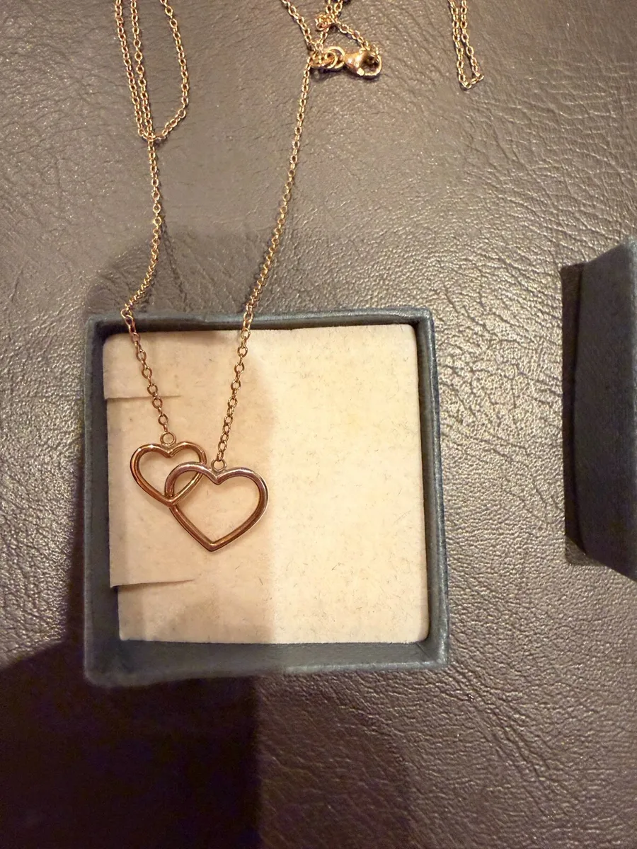 100% gold chan and white gold interlinked hearts - Image 2