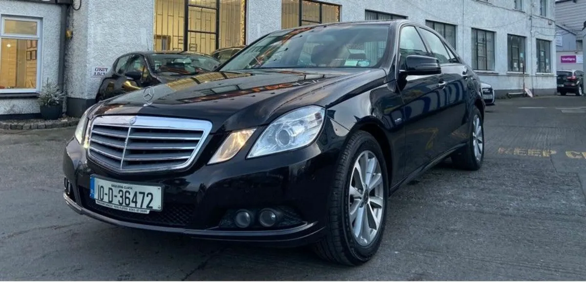 Mercedes-Benz E-Class 2010 - Image 4
