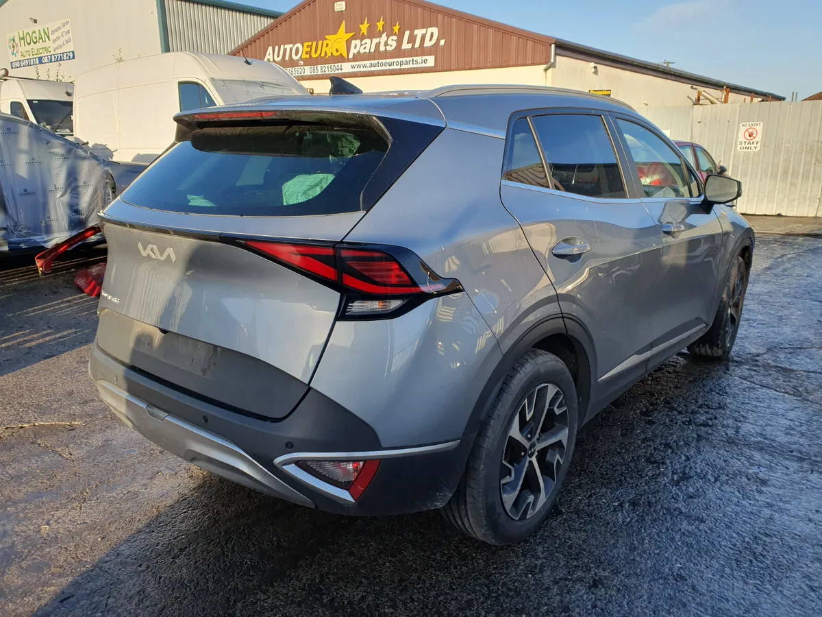 24 KIA SPORTAGE  1.6 D (D4FE) FOR BREAKING - Image 4
