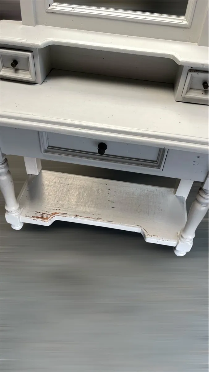 Hall way/ entrance table - Image 4