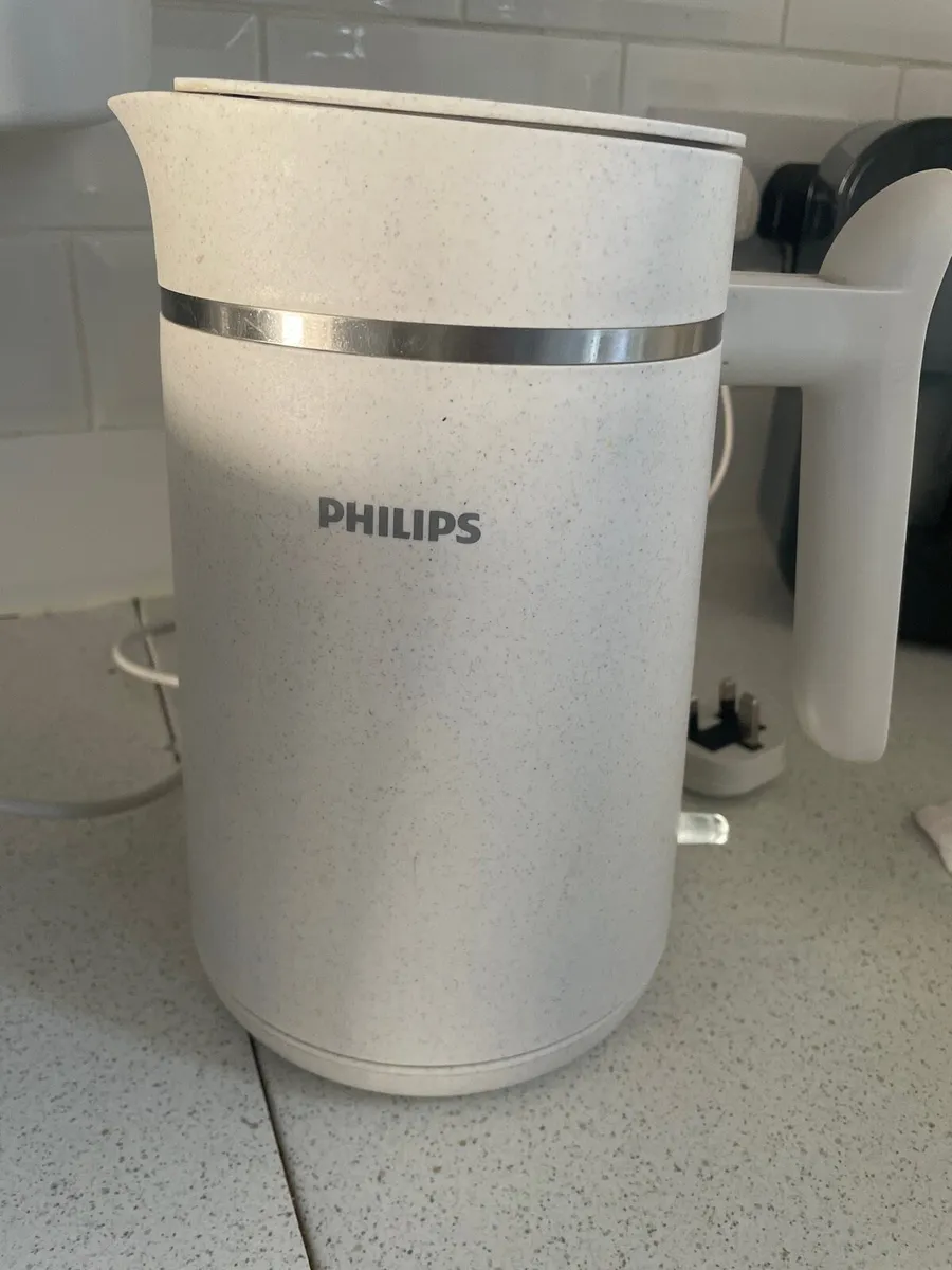 Kettle and toaster - Image 2